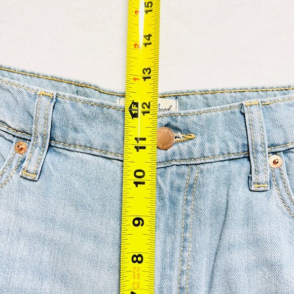 Universal Thread Women's Boyfriend Blue Jeans Size 8/R Rolled Tapered Leg NWT - Picture 11 of 14